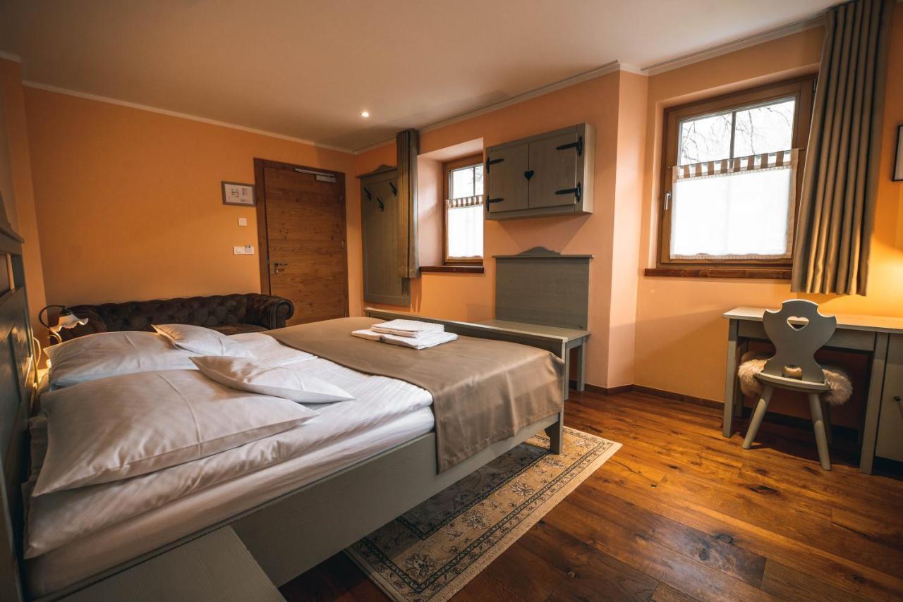 Hotel Zamorc Skofja Loka Luaran gambar